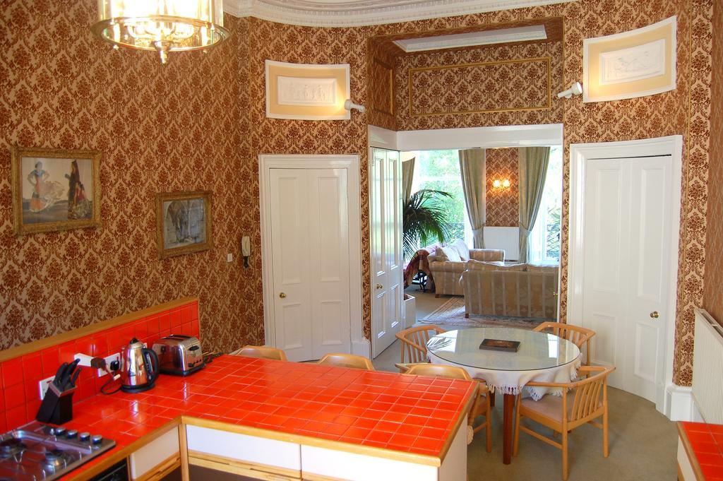 Regent Terrace, Central And Charming, Quiet Edinburgh Room photo