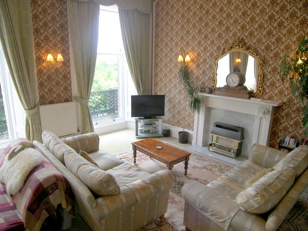 Regent Terrace, Central And Charming, Quiet Edinburgh Room photo